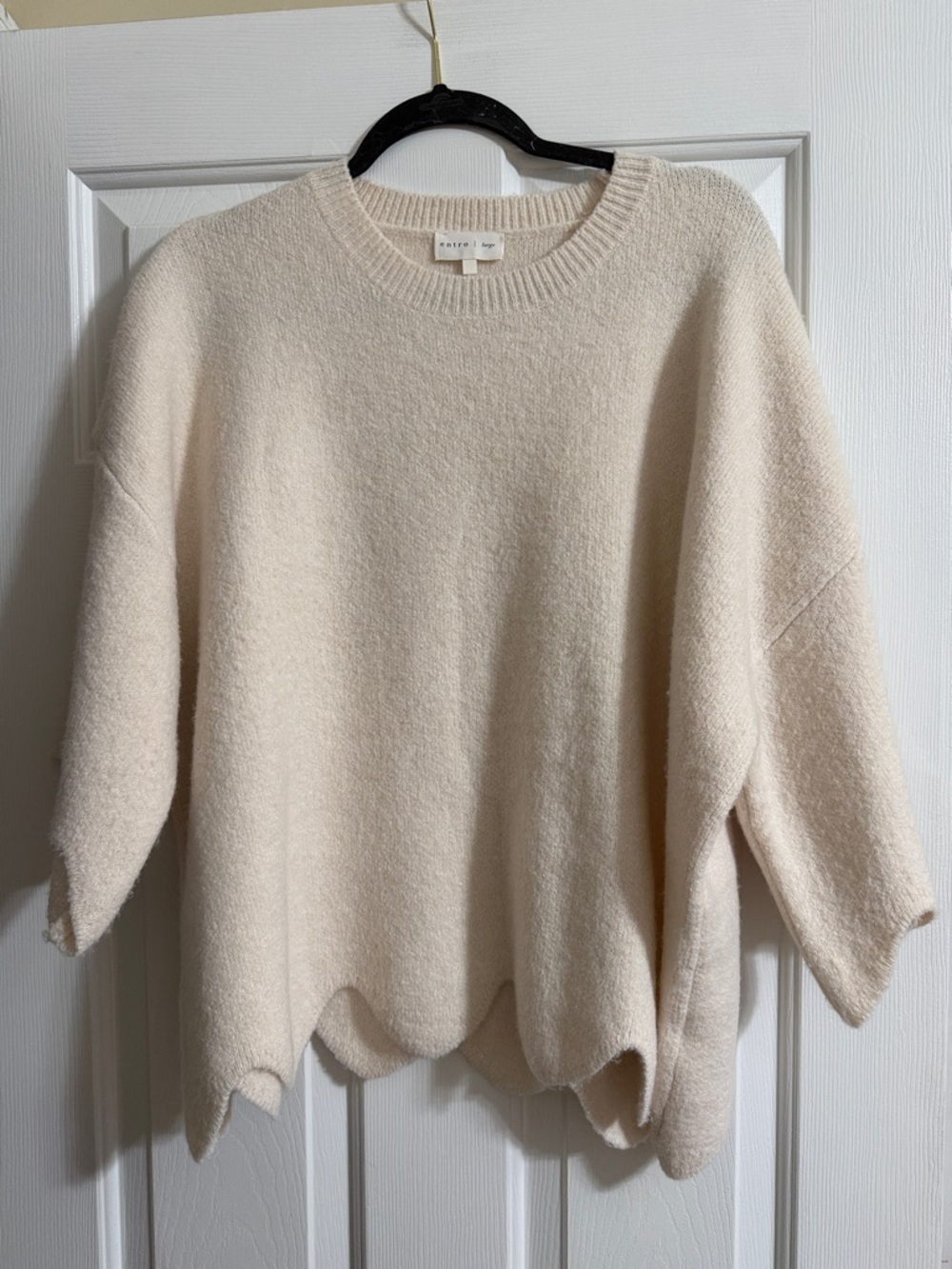 Entro Cream Ivory Scalloped 3/4 Sleeve Oversized Pullover Sweater Size Large